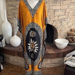 Sante Muu Muu Elegant Black and Gold Floral Kaftan OS
